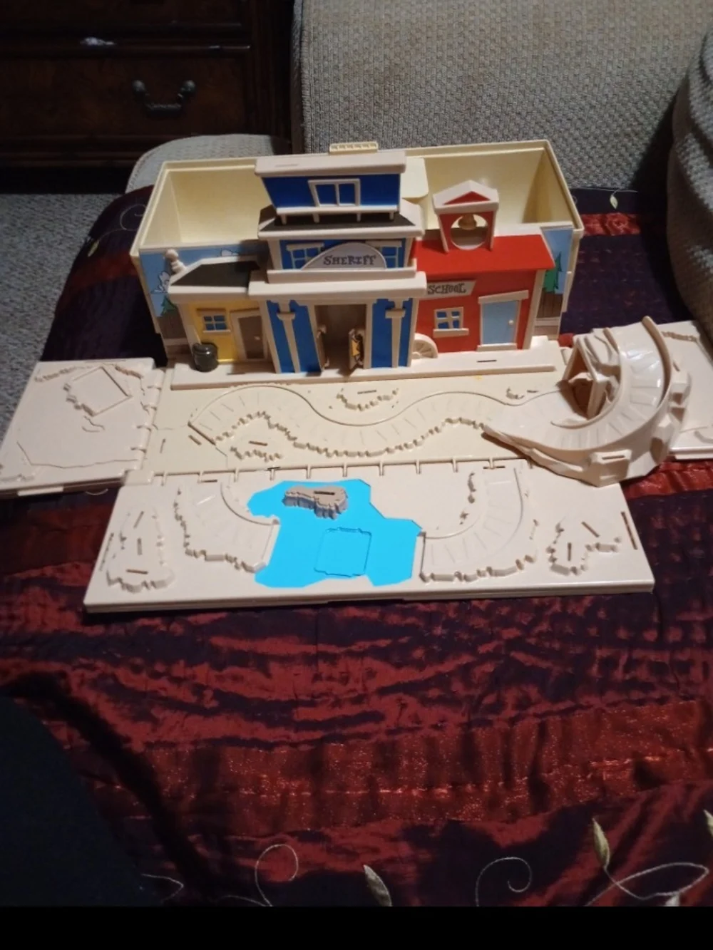 Vintage Disney Pixar Toy story Western Wagon fold out playset. All pieces pictu